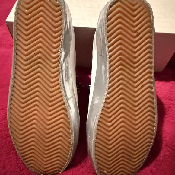 Golden Goose White Sneakers with Leopard Laces and Silver Star - Picture 5 of 5